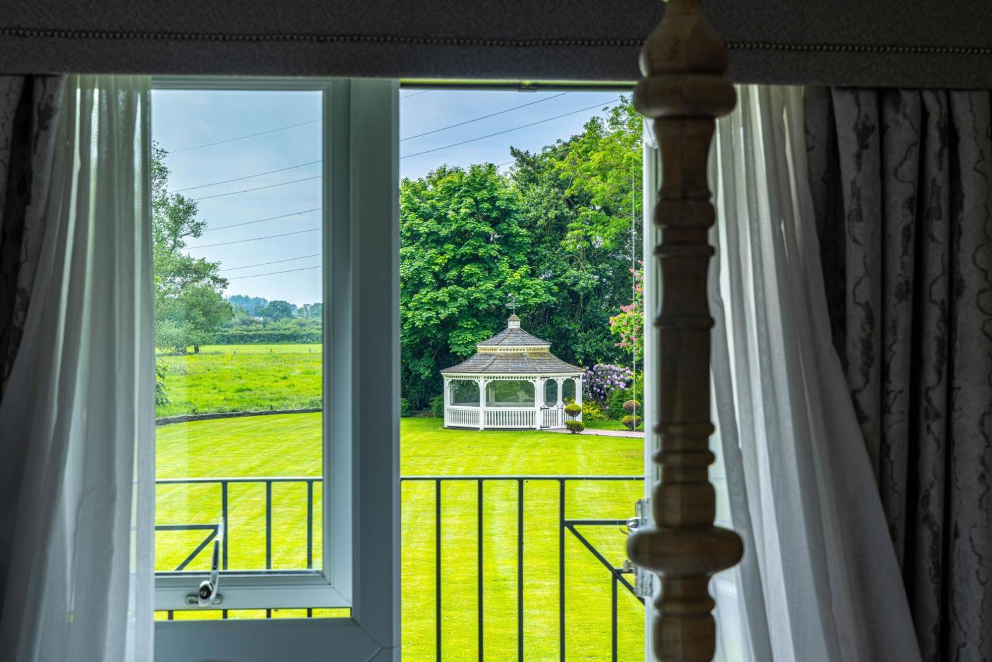 Thornton Hall Hotel & Spa Thornton Hough Exterior foto